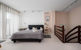 Wroclaw Dabie Silver By Renters